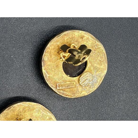 ANN TAYLOR Vintage Gold Tone Glass Tiger Eye Designer Cabochon Clip Earrings - Picture 10 of 10